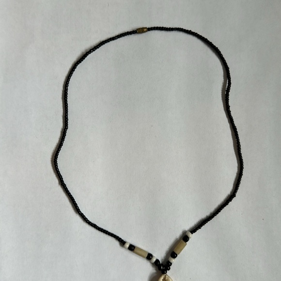 African beaded necklace made in Africa - Picture 7 of 8